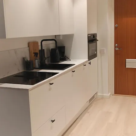 Fully Renovated & Stylish In The Heart Of The Centre